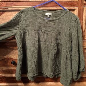 Max Studio Textured Green Blouse